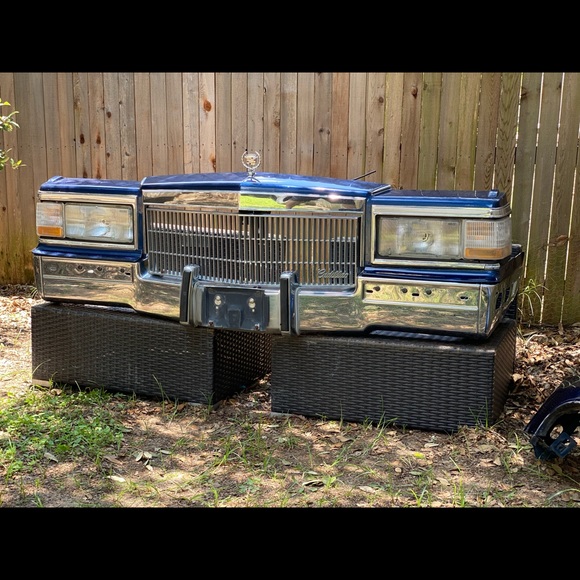 Meet your Posher, Ulises - Picture 1 of 1